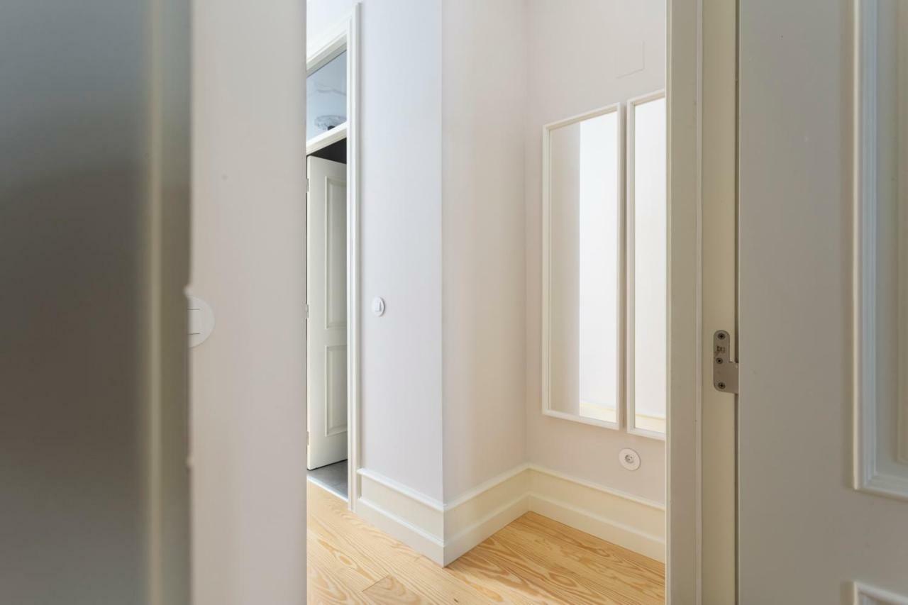 ליסבון Joivy Wonderful 2Br Flat In The City Centre מראה חיצוני תמונה